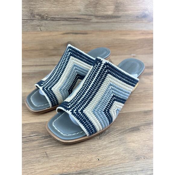 Bernardo Nala Embroidered Block Heel Mules Blue White Size 10 Anthropologie - Picture 5 of 7